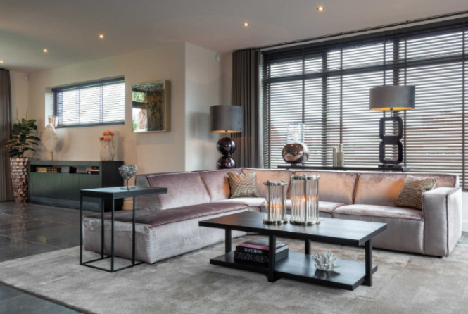 Richmond Interiors Oakura Range Logo