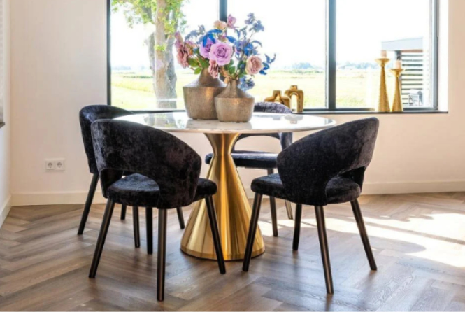 Richmond Interiors Savoy Range Logo